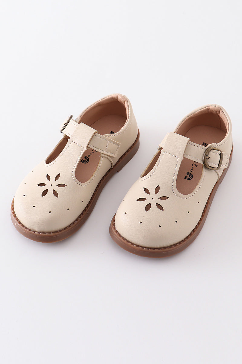 Beige vintage appleseed mary jane shoes