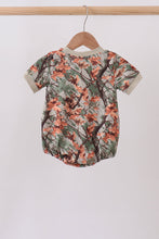 Camo Duck Embroidered Pocket Bubble