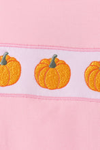 Pink pumpkin ruffle skorts set