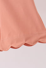Coral scallped zipper active set