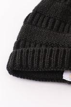 Black pompom cable beanie hat - ARIA KIDS