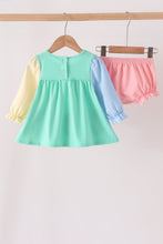 Colorblock character applique ruffle bloomer set
